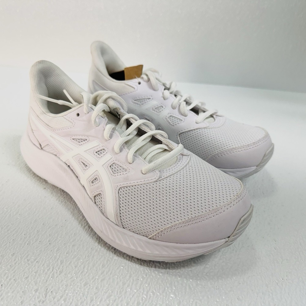 ASICS Jolt 4 Women's Running Trainers – Triple White US Size 6